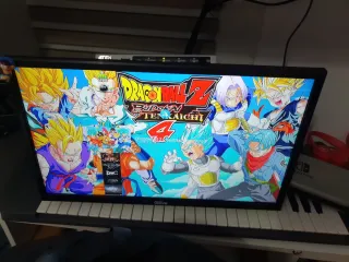 Consola PS3 con 10 juegos y 2 mandos