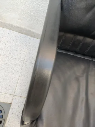 Sillón de despacho cuero negro