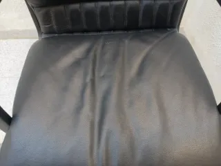 Sillón de despacho cuero negro