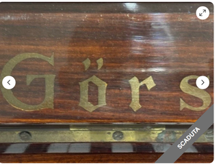 Pianoforte verticale Gors & Kallmann radica