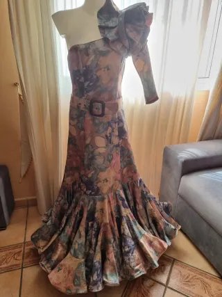 Traje Flamenca Volante Hombro