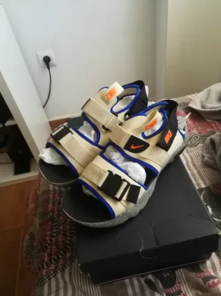 Sandalias Nike Canyon Beige/Naranja T42.5