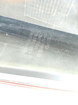 20752842 085511973 piloto tras izq dacia logan mcv