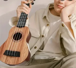 Mini Guitarra Ukelele 4 Cuerdas