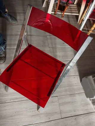 Sillas metraquilato rojo y metal