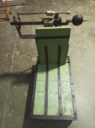 Báscula de suelo antigua restaurada