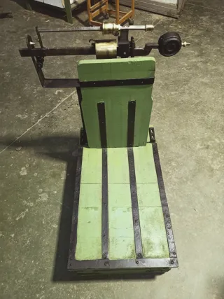 Báscula de suelo antigua restaurada