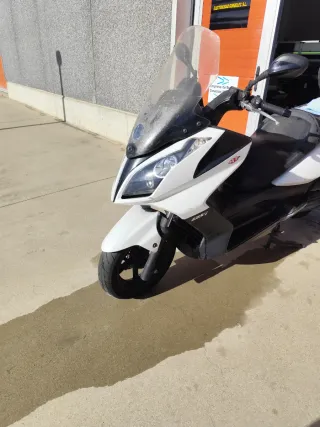 Kymco Superdink 125i
