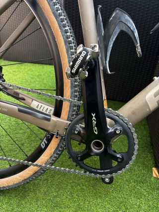 Bicicleta Gravel Focus Atlas 6.9