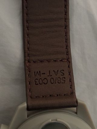 Reloj MoonSwatch Beige/Marrón