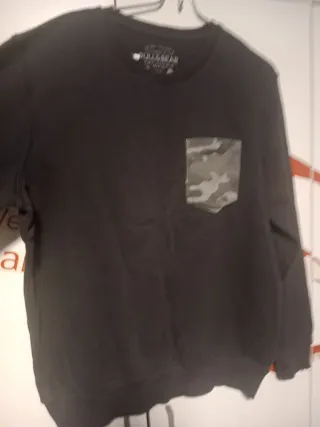 Jersey Pull&Bear Negro con Bolsillo Camuflaje