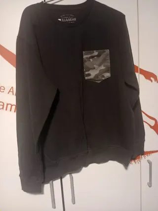 Jersey Pull&Bear Negro con Bolsillo Camuflaje