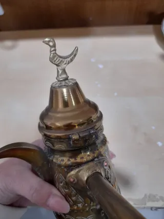 Cafetera árabe/turca Dall metal dorada