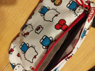 Riñonera Levi's X Hello Kitty Edición Especial