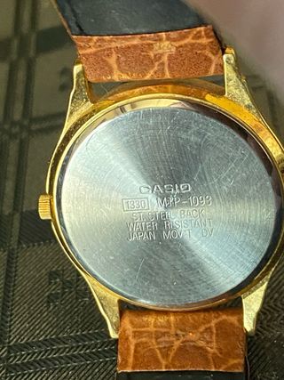 Casio MTP 1093 Reloj Dorado Correa Marrón