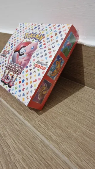 Box Pokemon 151