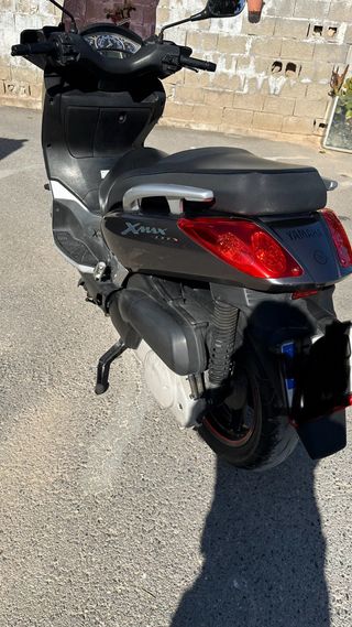 Yamaha Xmax 250