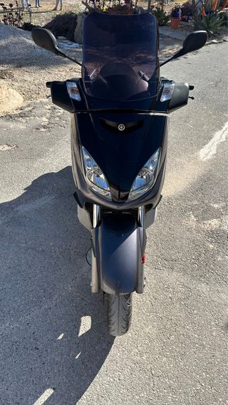 Yamaha Xmax 250