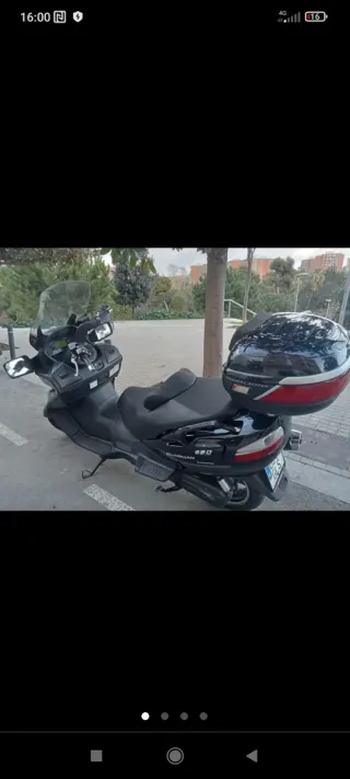 Suzuki Burgman 650 Executive