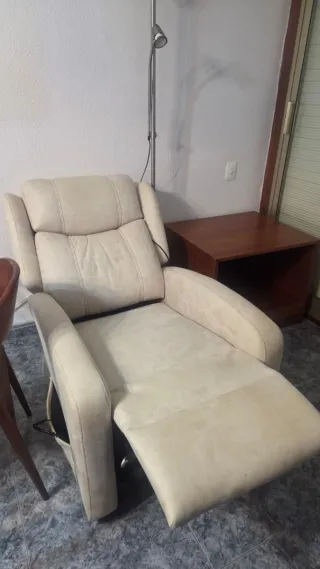 Sillón relax beige de ante