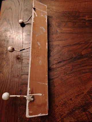 Appendiabiti vintage in metallo e legno