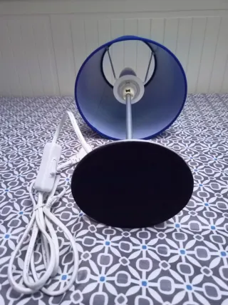 Lámpara de mesa Azul de Tela y Metal