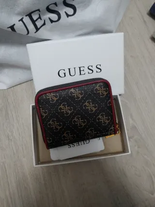 Monedero Guess Marrón y Dorado