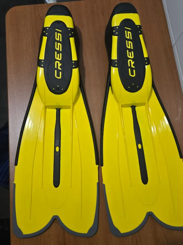 Pinne da nuoto Cressi AGUA