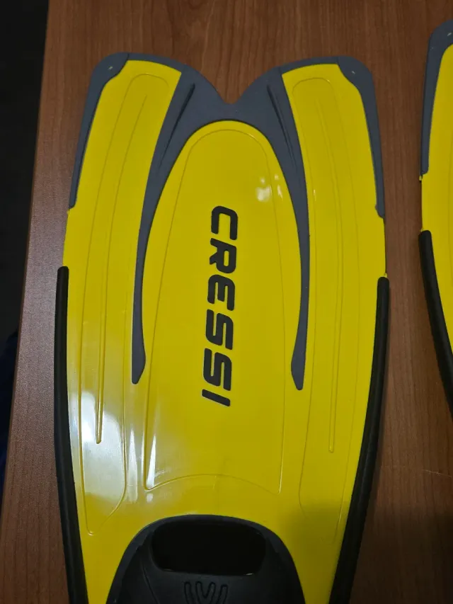 Pinne da nuoto Cressi AGUA