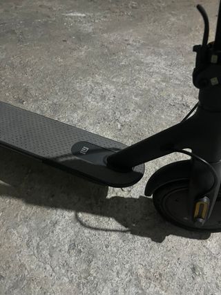 Patinete Eléctrico Mi Essentiel, Negro  y gris