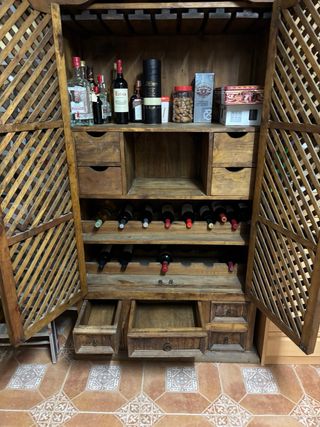 Armadio Rustico Portabottiglie in Legno