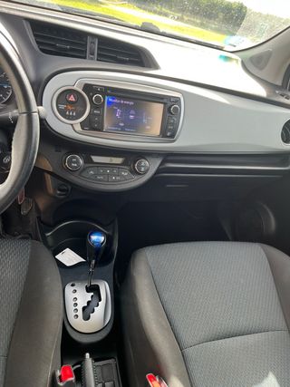 Toyota Yaris 2012