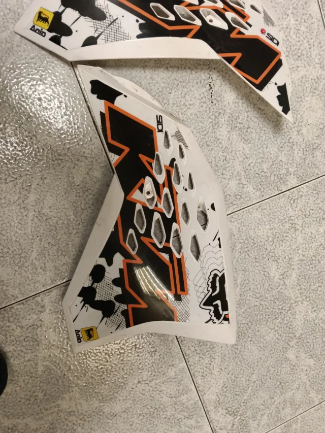 Tapas Laterales KTM 2008-2011