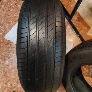 2 Neumáticos Michelin