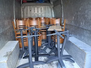 Mesas y Sillas de Madera y Metal