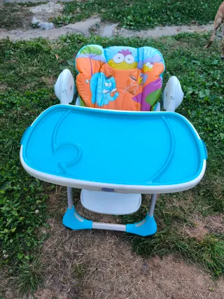 Trona Chicco y parque de juegos