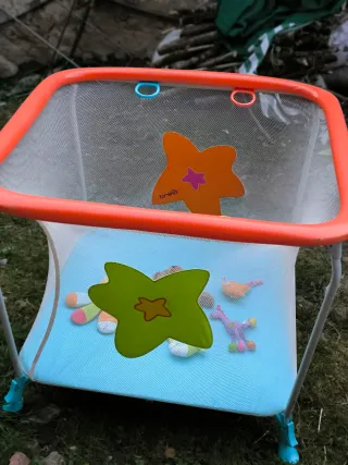 Trona Chicco y parque de juegos