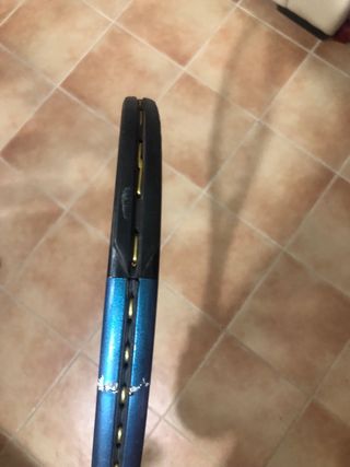 Raqueta Wilson Ultra V4 100 300gr Grip 2