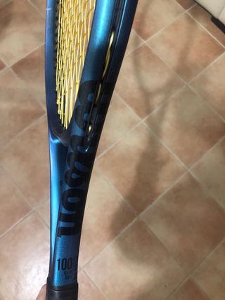 Raqueta Wilson Ultra V4 100 300gr Grip 2