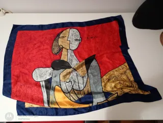 Pañuelo Picasso suave y versátil
