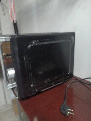 Cecotec Microondas GrandHeat 250 Digital