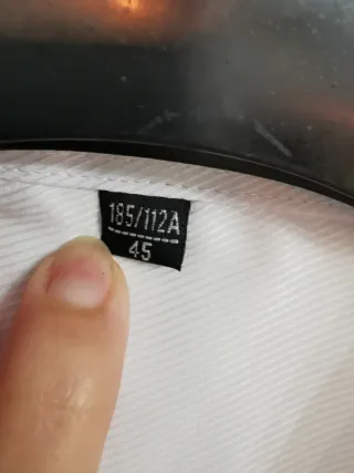 Camisa blanca de fiesta