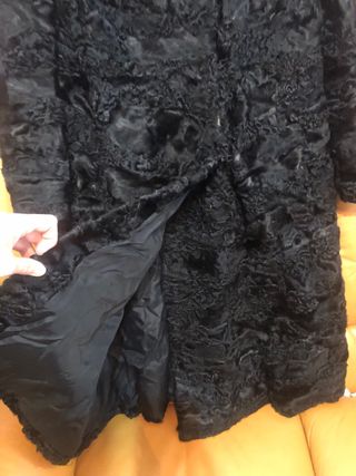 Abrigo de astracán negro