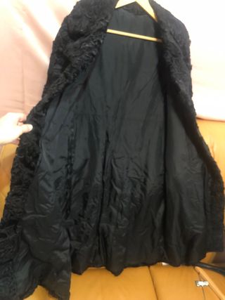 Abrigo de astracán negro
