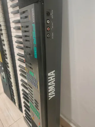 Teclados Yamaha PSR-36 y YPT-220