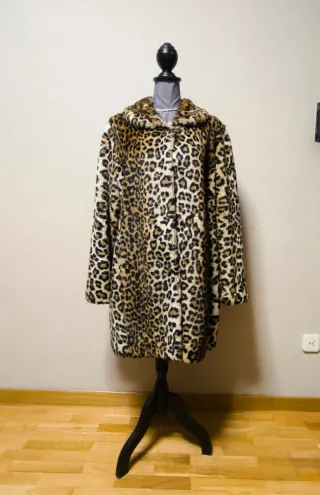 Abrigo efecto pelo El Corte Inglés