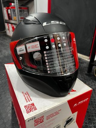 Cascos de moto nuevos