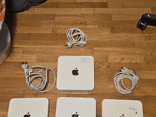 Lote Apple: Apple Time Capsule iPods, iPhones y Ac