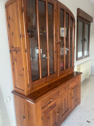 Aparador de salón madera y cristal