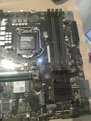 Placa Base Asus G10CE Averiada